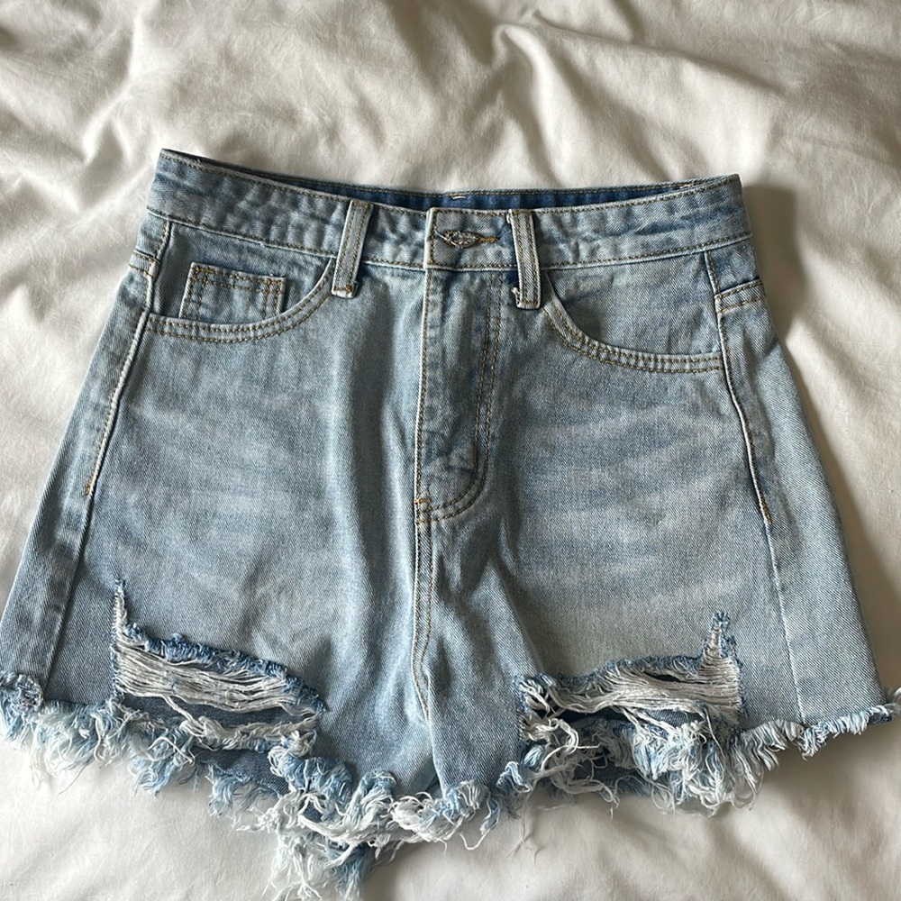XS small women’s denim shorts
